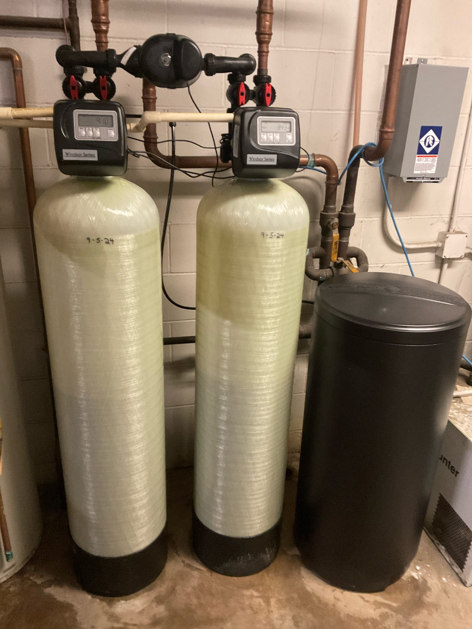 Brand New Commercial Alternating Twin Capital Water Softener...Top Notch Quality alongside Expertise in West Salem, WI